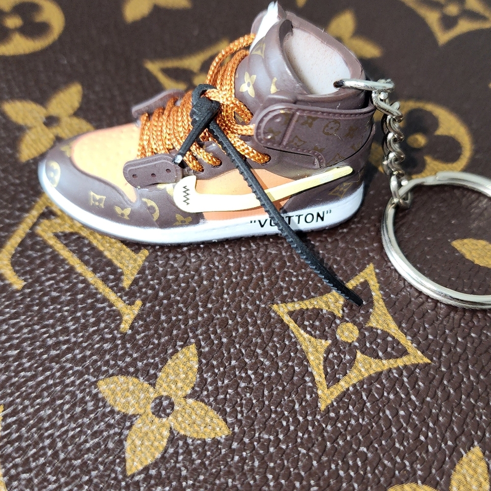 Sneaker Key Chain Or Bag Charm Brown Monogram - Picture 1 of 11